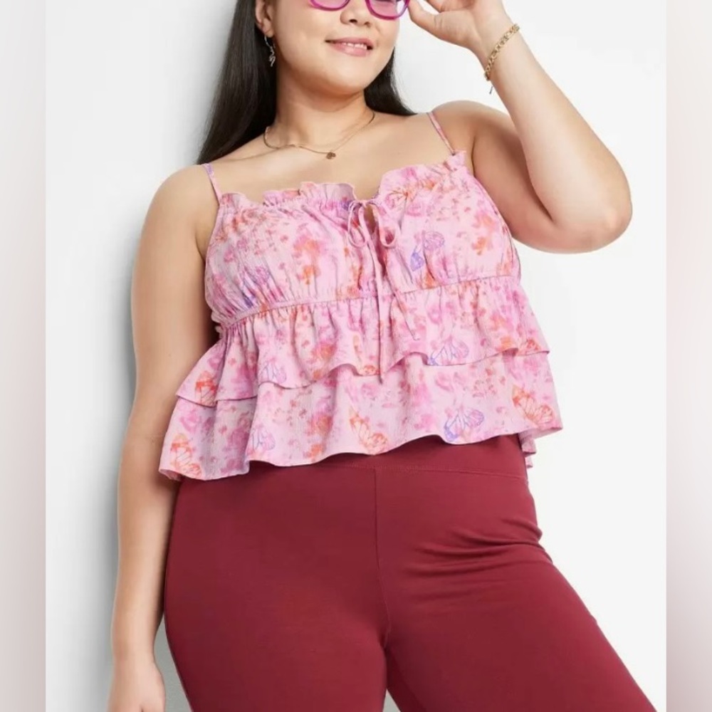 🦋 NWT! Butterfly Tiered Ruffle Crop Top